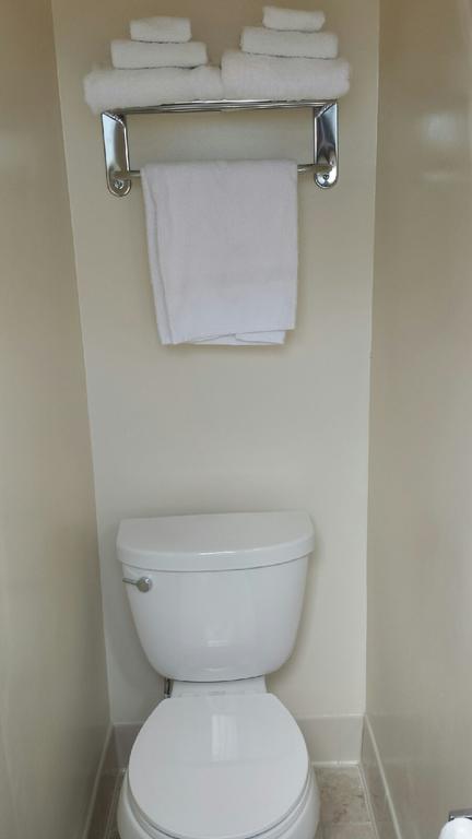 Lido Hotel Huntington Park Room photo